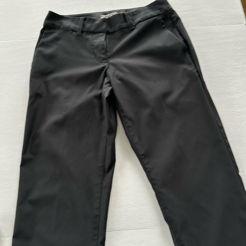 Womens Nike Black Capris Golf Pants Size 2